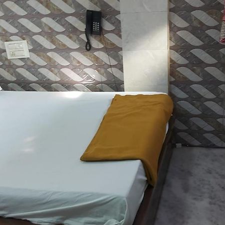 Glitz Hotels Sai Guest House - Nr Inorbit Mall Vashi Нави Мумбаи Экстерьер фото
