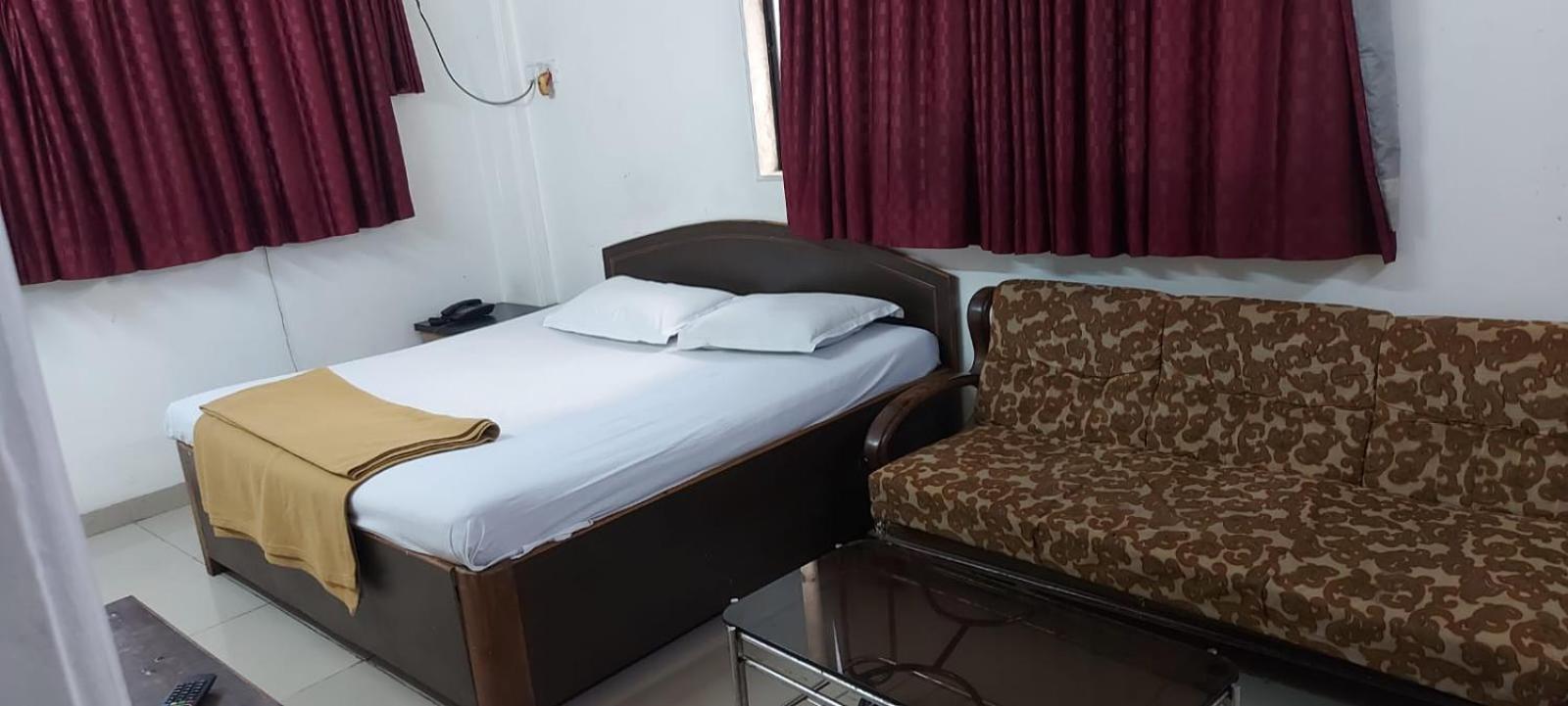 Glitz Hotels Sai Guest House - Nr Inorbit Mall Vashi Нави Мумбаи Экстерьер фото