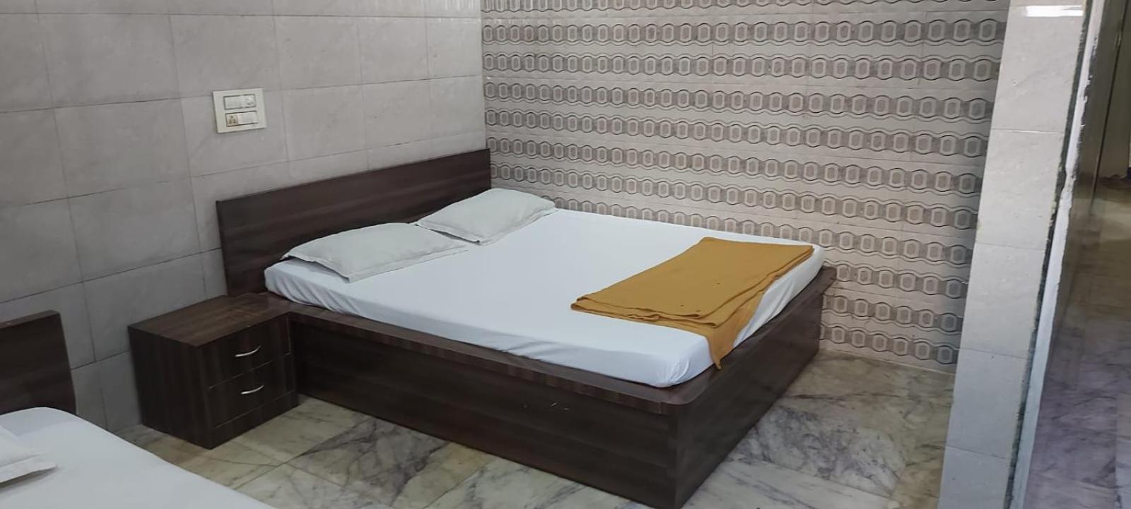 Glitz Hotels Sai Guest House - Nr Inorbit Mall Vashi Нави Мумбаи Экстерьер фото