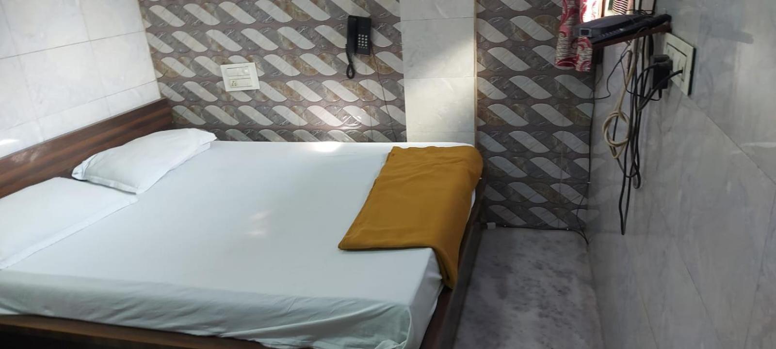 Glitz Hotels Sai Guest House - Nr Inorbit Mall Vashi Нави Мумбаи Экстерьер фото