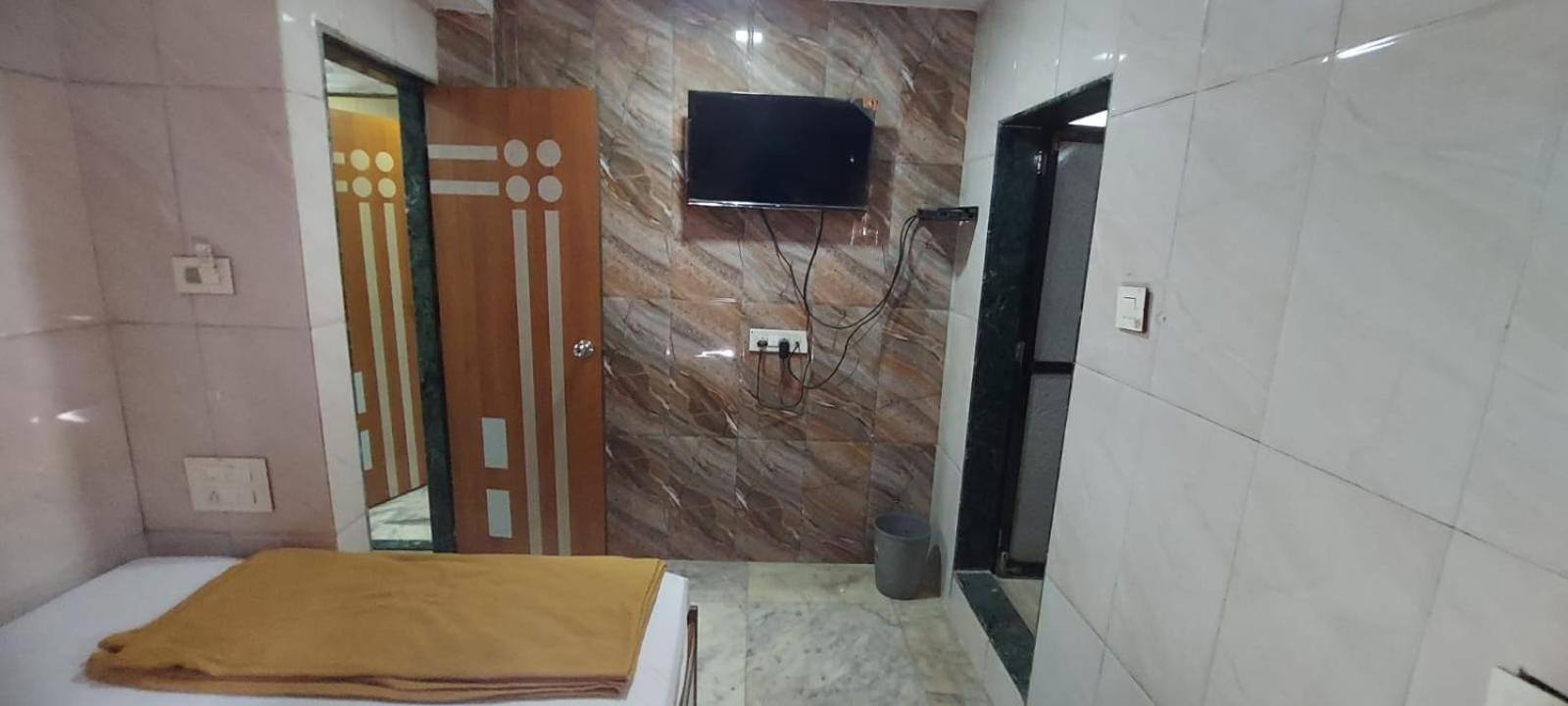 Glitz Hotels Sai Guest House - Nr Inorbit Mall Vashi Нави Мумбаи Экстерьер фото
