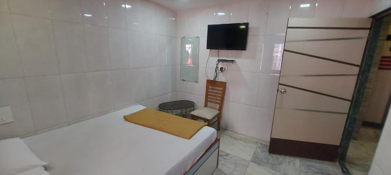 Glitz Hotels Sai Guest House - Nr Inorbit Mall Vashi Нави Мумбаи Экстерьер фото